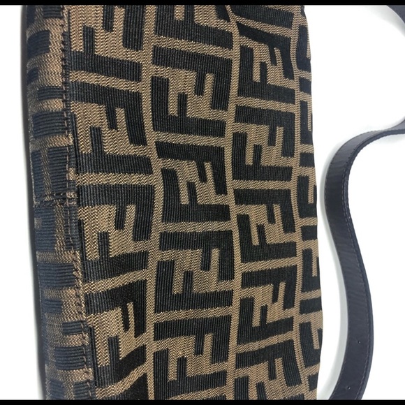 Authentic Fendi vintage Zucca Baguette (tobacco) - Picture 3 of 13